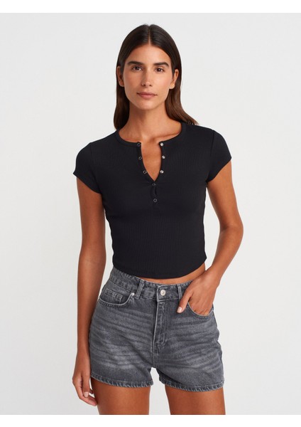 71974 Taşlanmış Denim Mom Şort-Siyah