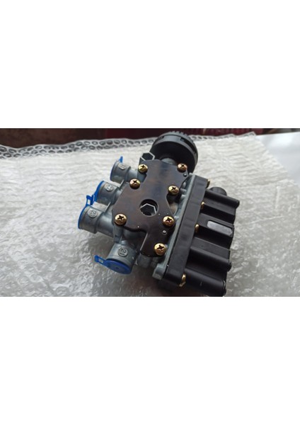 Süspansiyon Kontrol Solenoid Valfi 4728800010 Axor 1840 Ecas Valfi 4728800010 A0003276725 Pener 3754D0102001 fiyatları