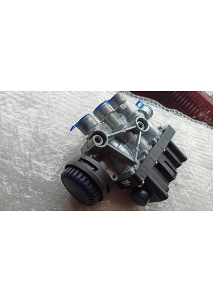 Süspansiyon Kontrol Solenoid Valfi 4728800010 Axor 1840 Ecas Valfi 4728800010 A0003276725 Pener 3754D0102001 indirimleri