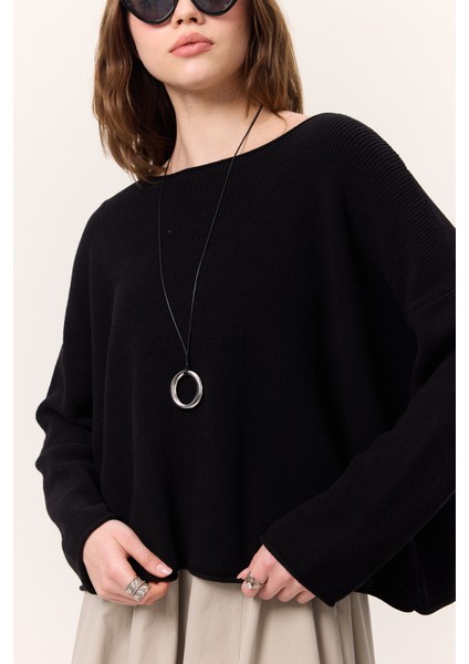 Oversıze Dökümlü Pamuk Kazak Siyah fırsatları