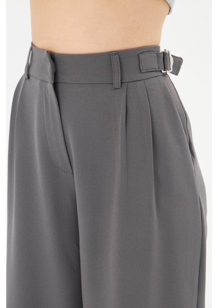 Kemeri Tokalı Atlas Pantolon fiyatları