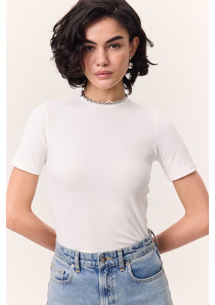 Kısa Kollu Rıbana Body Ekru