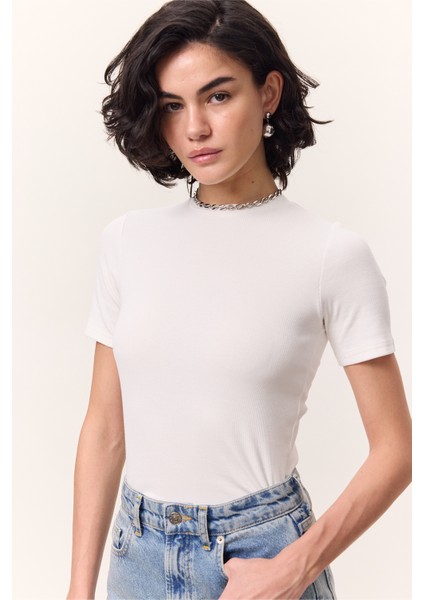 Kısa Kollu Rıbana Body Ekru