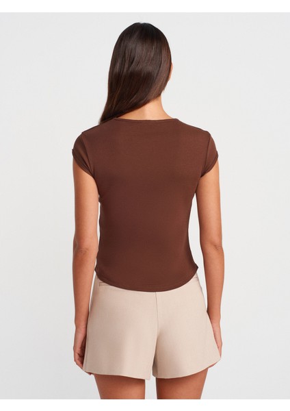 31779 Bisiklet Yaka Basic T-Shirt-Açık Kahve fiyatları