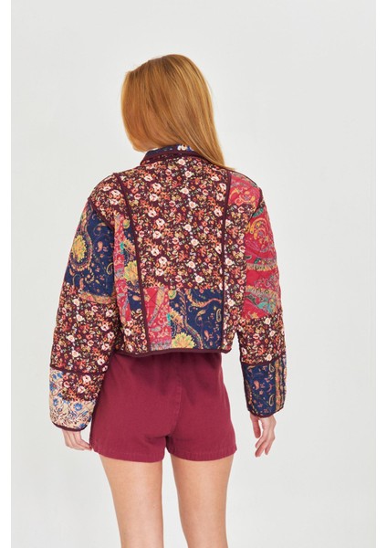 Çift Taraflı Desenli Kapitone Ceket modelleri