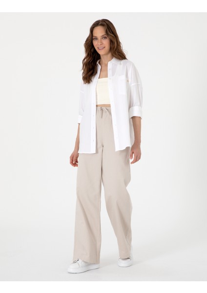 Kadın Beyaz Oversize Uzun Kollu Gömlek 50313596-VR013 fırsatları