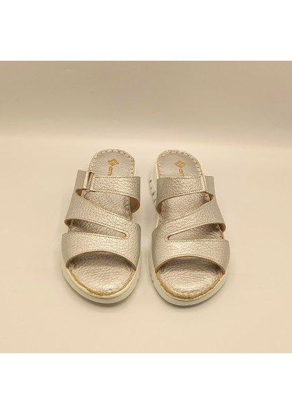 Alda Siyah Deri Comfort Terlik modelleri