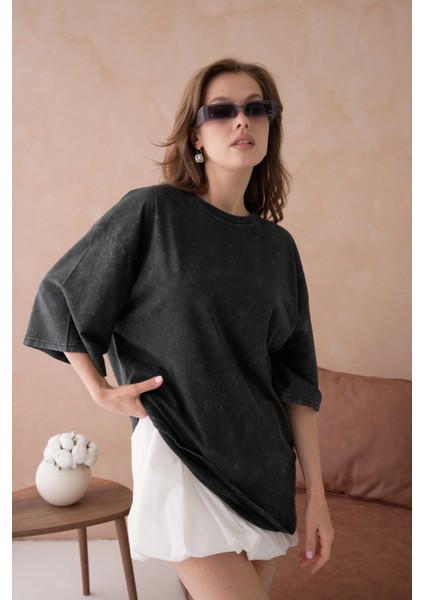 Taş Işlemeli Salaş Basic T-Shirt fırsatları