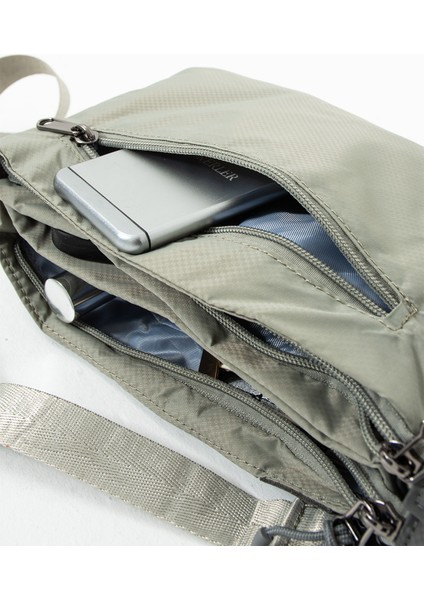 Kadın 4 Bölmeli Paraşüt Kumaş Ayarlanabilir Çapraz Askılı Çanta