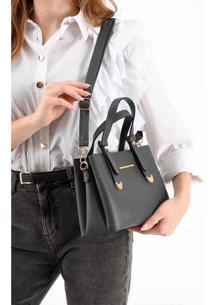 Kadın 4 Bölmeli Gold Aksesuarlı Sade Şık Omuz ve El Çantası modelleri