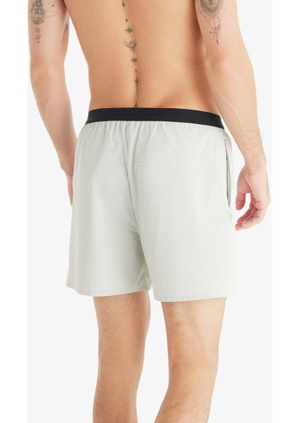 Erkek Spor Şort 70602 - Krem