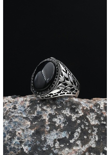 Erkek Yüzüğü Oniks Taşlı 925 Ayar Gümüş Zirkon Taş Süslemeli 901679 fiyatları
