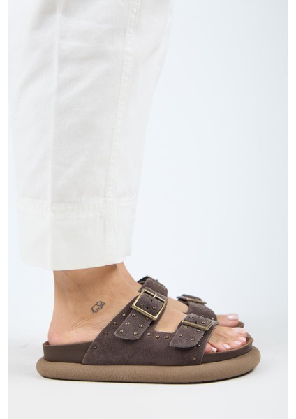 Kadın Deri Çift Tokalı Açık Kahve Terlik Kaymaz Taban ile Güvenli Adım fiyatları