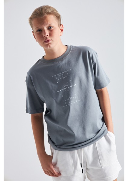 Futbol Sahası Desenli %100 Pamuk Erkek Oversize Tişört indirimleri