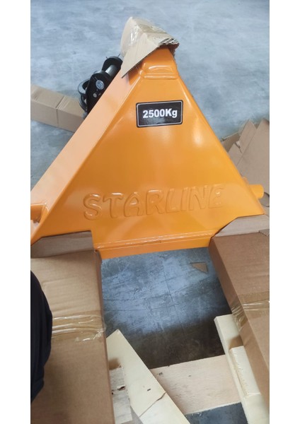 STR-111-2,5T Transpalet