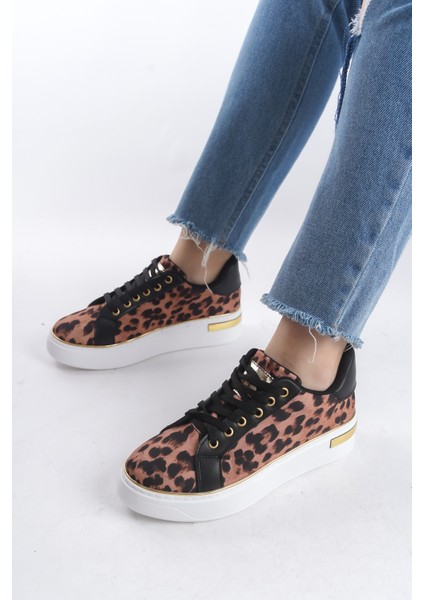 Mına Bağcıklı Ortopedik Taban Leopar Desenli Kadın Sneaker Spor Ayakkabı - Kahverengi