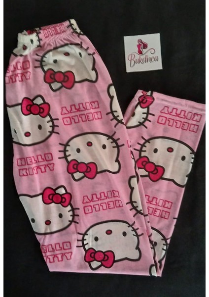 Pembe Kumaş Üzerinde Hello Kitty Desenli Pijama Altı