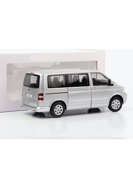 1:18 Norev 2003 Volkswagen T5 Multivan Silver