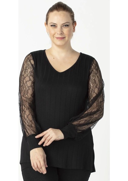 1952 Siyah Kolu Dantelli Şık Esnek Büyük Beden Triko Bluz fiyatları