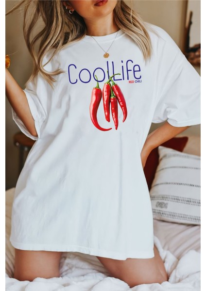Cool Life Kırmızı Biber Baskılı Kadın Oversize Beyaz Tshirt