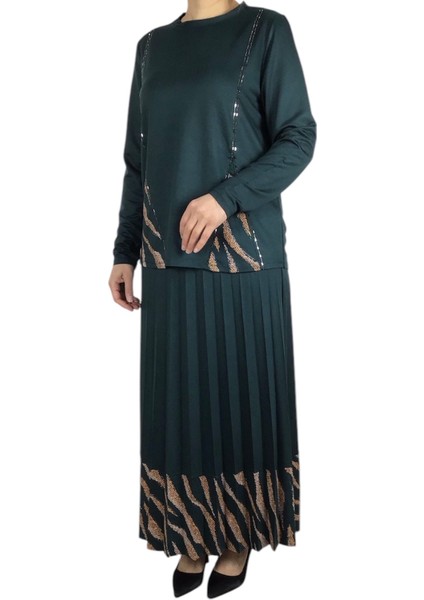 Kadın Leopar Detaylı Etek Pliseli Bluz Önü Taşlı Ikili Takım