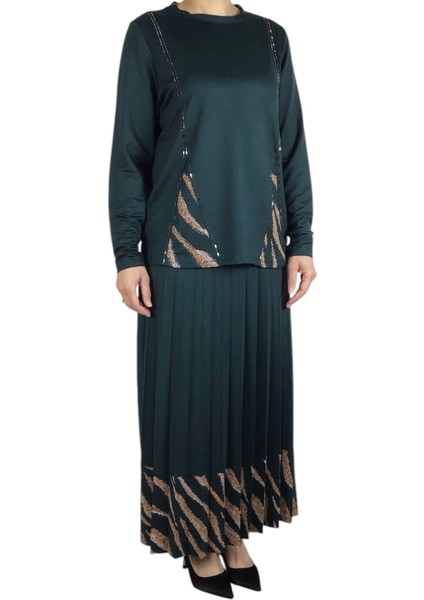 Kadın Leopar Detaylı Etek Pliseli Bluz Önü Taşlı Ikili Takım modelleri