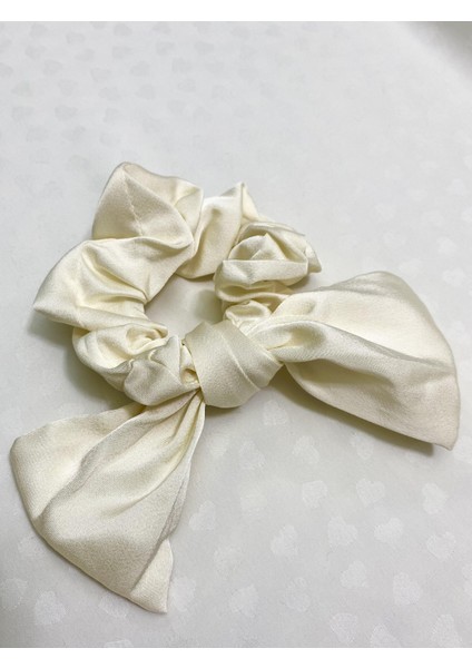 Scrunchie Fiyonklu Saten Lastikli Toka Krem modelleri