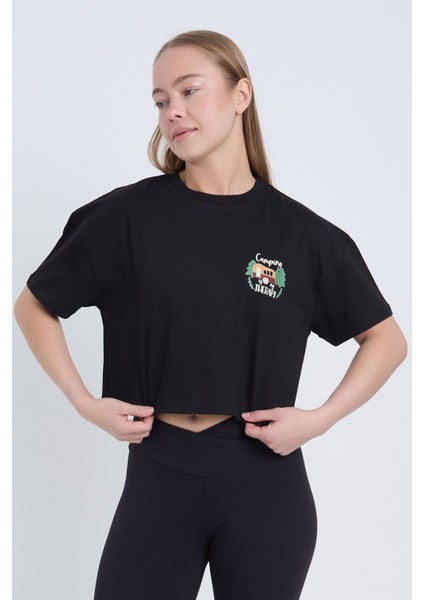 Kadın Oversize Camping Therapy Baskılı Beyaz Renk Crop modelleri