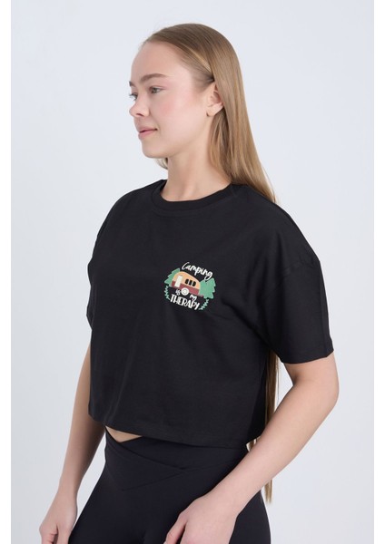 Kadın Oversize Camping Therapy Baskılı Beyaz Renk Crop fırsatları