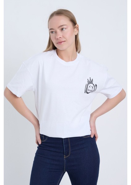 Kadın Oversize Streetwear Baskılı Beyaz Renk T-Shirt fırsatları