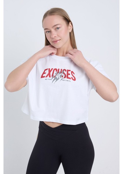 Kadın Oversize Excuses Baskılı Beyaz Renk Crop modelleri