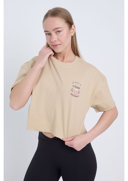Kadın Oversize A Season Sweetness Baskılı Bej Renk Crop modelleri