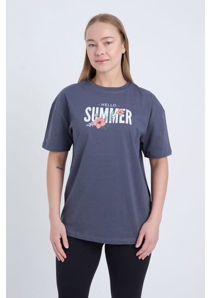 Kadın Oversize Relaxed Summer Baskılı Antrasit Renk T-Shırt fırsatları