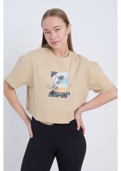 Kadın Oversize Summer Vibe Baskılı Bej Renk Crop