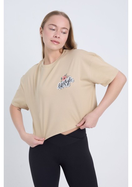 Kadın Oversize Lifestyle Baskılı Siyah Bej Crop fırsatları