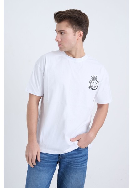 Erkek Oversize Beyaz Streetwear T-Shirt fırsatları