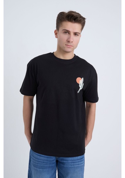Erkek Oversize Siyah Cactus T-Shirt fırsatları