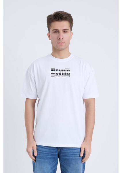 Erkek Oversize Beyaz Moving T-Shirt fırsatları