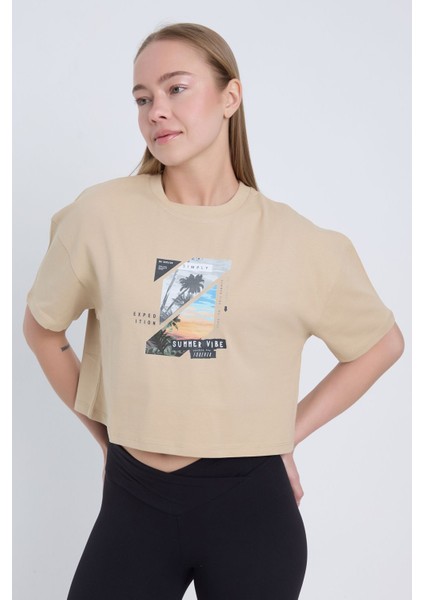 Kadın Oversize Summer Vibe Baskılı Bej Renk Crop
