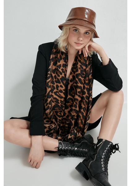 10862 Leopar Desenli Kahve Rengi Şal