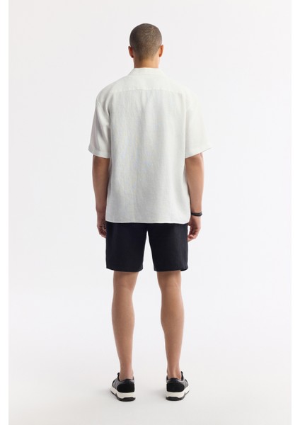 Erkek Beyaz Oversize Fit Apaj Yaka %100 Keten Kısa Kol Rahat Kesim Gömlek A51y2209 fırsatları