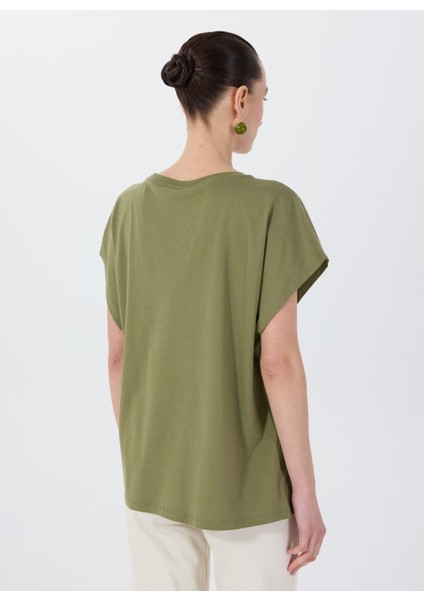 Bisiklet Yaka Işlemeli Haki Kadın T-Shirt FC5SL-TST0206