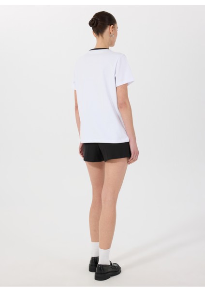 Bisiklet Yaka Nakışlı Beyaz - Siyah Kadın T-Shirt M5SL-TST1849 indirimleri