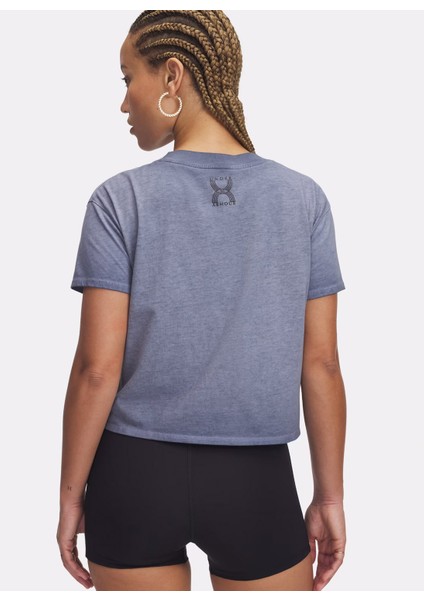 1389568-044 Ua Run 96 Graphic Ss Gri Yuvarlak Yaka Loose Fit Baskılı Kadın T-Shirt fiyatları