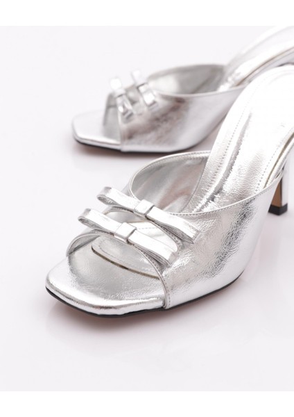 5312 Kadin Topuklu Terlik fırsatları