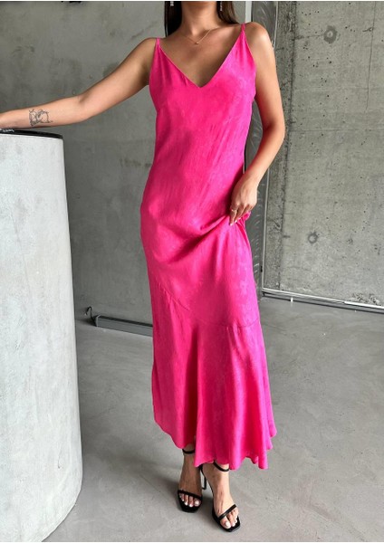 Pembe Jakarlı Asimetrik Saten Elbise fiyatları