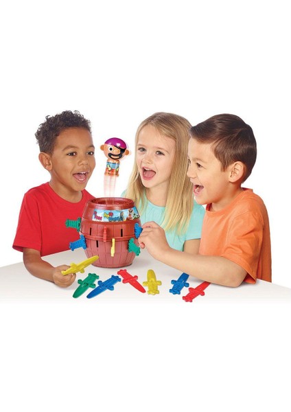 7028 Tomy Şakacı Korsan 6-99 Yaş fırsatları