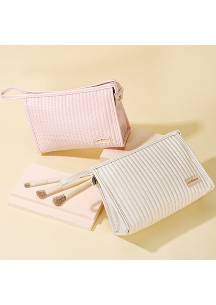 Kullanışlı Seyahat Tuvalet Çantası ve Kozmetik Çantası (Yurt Dışından) fiyatları