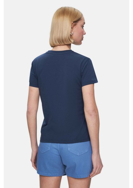 Isolde Lacivert Bisiklet Yaka Baskılı Standard Fit Kadın Tshirt fırsatları