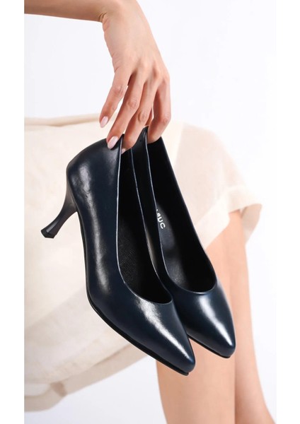 Tarçın Hakiki Deri Klasik Günlük Kadın Topuklu Ayakkabı TRC71-0224 modelleri